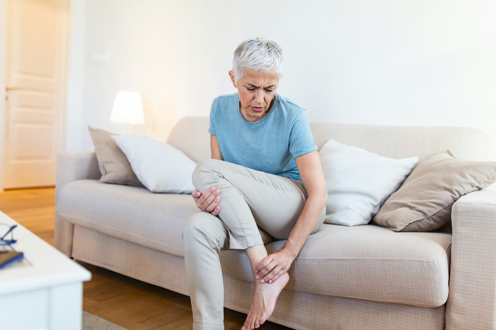 Managing Arthritis Pain in Geneva Without Relying on Surgery