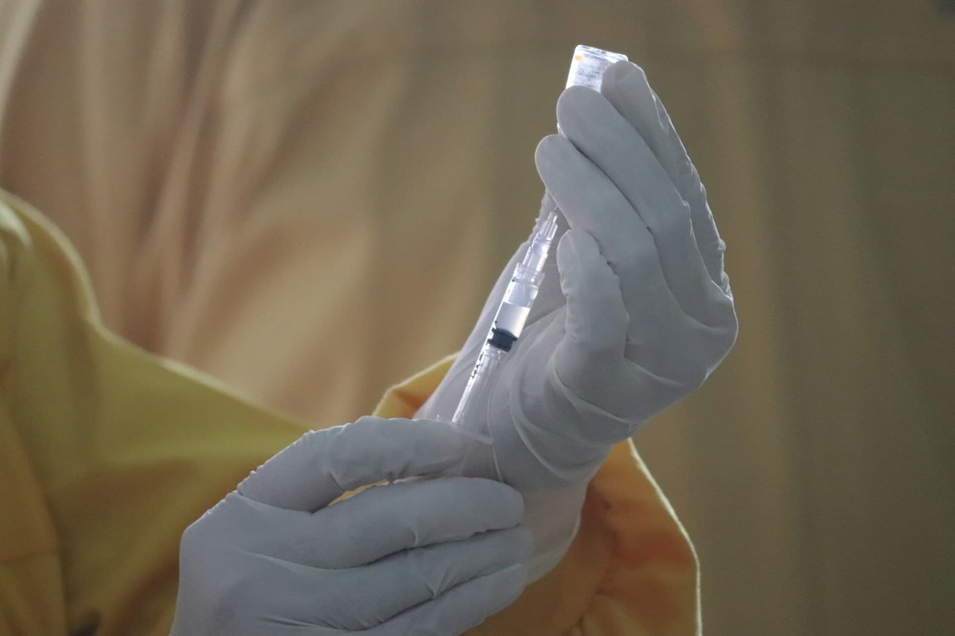 PRP vs. Cortisone vs. Hyaluronic Acid in Geneva: Which Joint Injection?