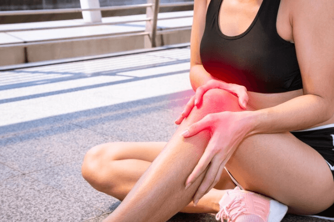 When to Go to the Hospital for Knee Pain